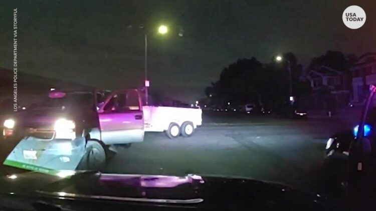 Carjacking suspect flees on skateboard after Los Angeles police corner vehicle