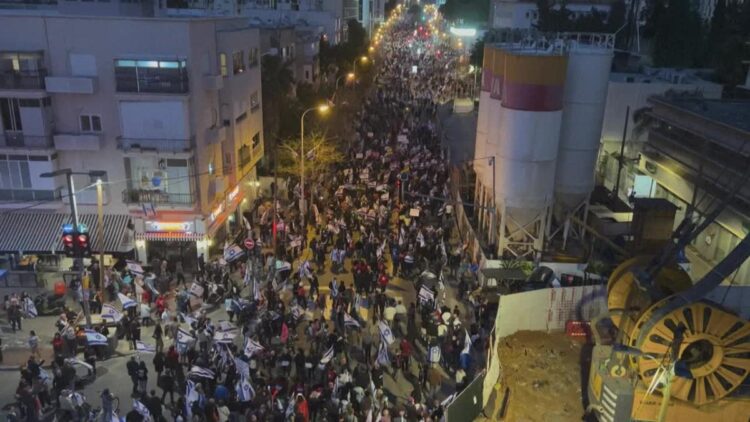 Israeli president urges immediate stop to judicial reforms as protests flare