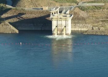 Southern California refills its largest water reservoir for the first time in three years