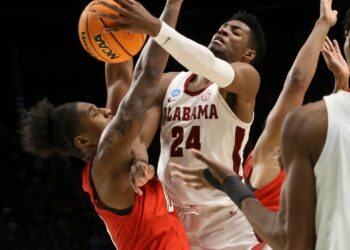 Did one call change course of Alabama basketball NCAA win? Maryland coach believes so