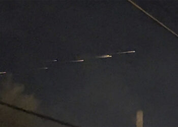 Mysterious streaks of light seen in the sky over California