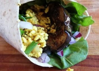 Healthy and Delicious: Vegan Breakfast Burrito with Tofu and Veggies