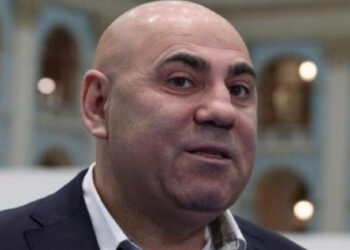 audio of 2 prominent Russian figures allegedly criticising Putin gains traction in Russia