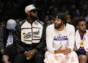 LeBron James returns but doesn’t start after month’s absence