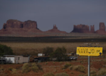 Feds want justices to end Navajo fight for Colo. River water