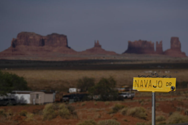 Feds want justices to end Navajo fight for Colo. River water