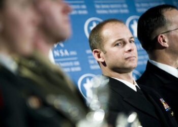 Navy SEAL, Silver Star recipient Mike Day dies