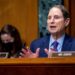 Senator Wyden Refuses to Return Bankman-Fried Donations after Accepting Money from Family for Over a Decade