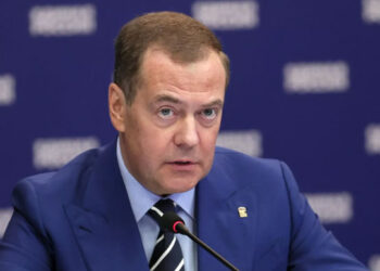 Medvedev threatens to strike court in The Hague with Oniks hypersonic missile