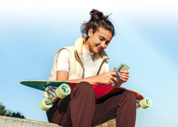 Preorder the new Samsung Galaxy A54 5G for just $100 after gifts and discounts