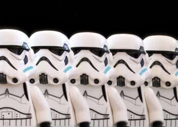 Vote now: Do you miss the design variety smartphones once had?