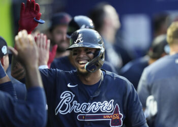 Braves make apparent SS decision; Díaz focusing on Reds role