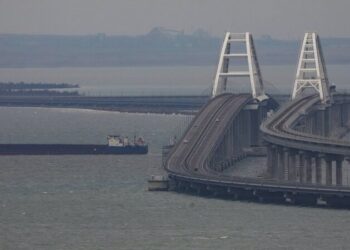 Russians starting to evacuate from occupied Crimea, says Ukrainian intelligence