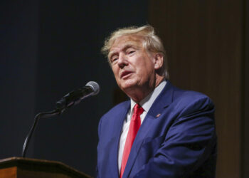 Trump lawyers attack Georgia grand jury and prosecutor