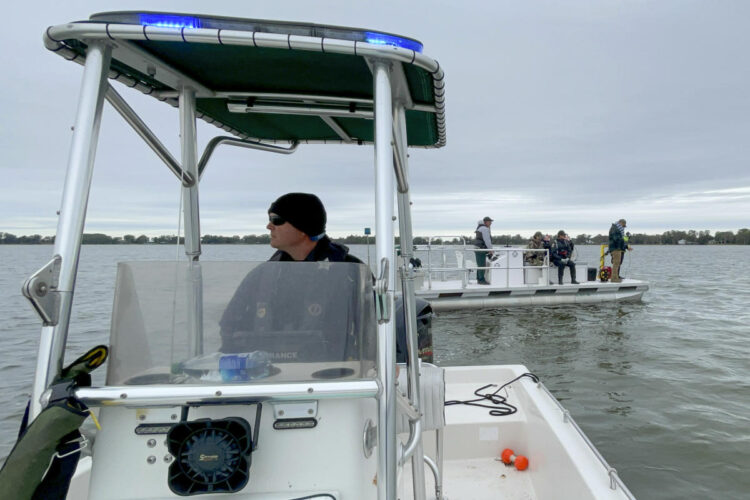 Search on for Florida boaters missing in lake near Legoland