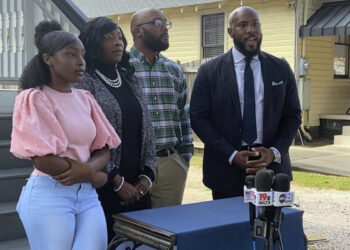 District responds to student’s Pledge of Allegiance lawsuit