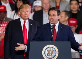 DeSantis says Florida won’t help extradite Trump even though it’s required by US Constitution