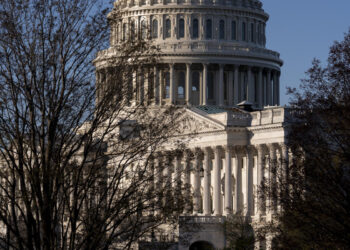 Man accused of stabbing Senate staffer after prison release