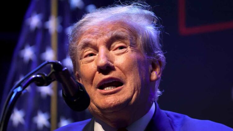 Trump calls for removal of every top official investigating him