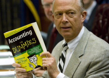 South Carolina comptroller to resign after $3.5B error