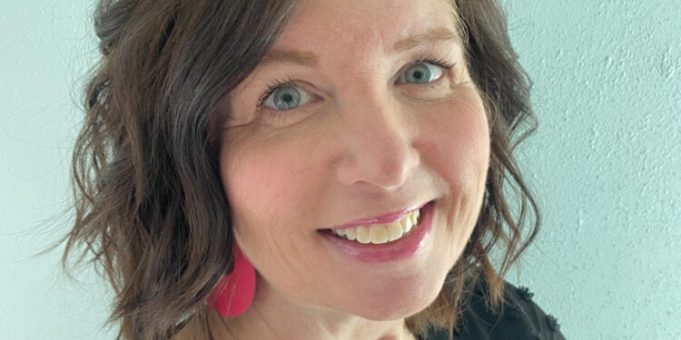 Woman diagnosed with colorectal cancer at 42 shares symptoms: 'I waited way too long'