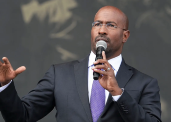 Van Jones says Bragg may ‘step back from the brink’ on charging Trump