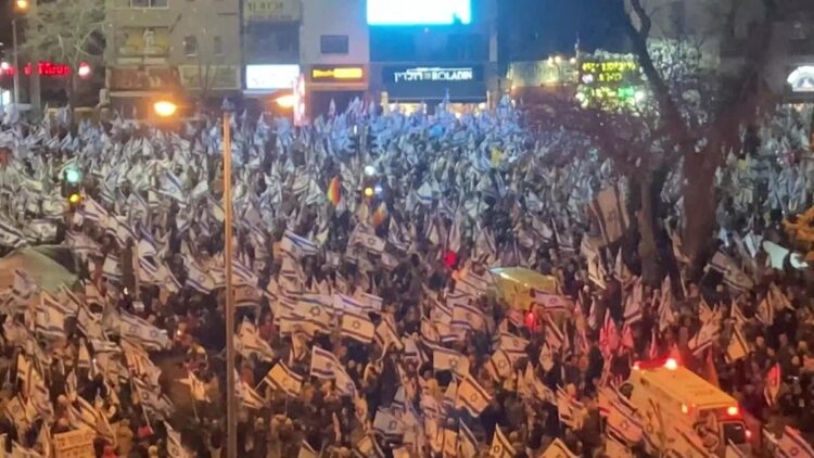 Israelis protest for 11th week against judicial reforms