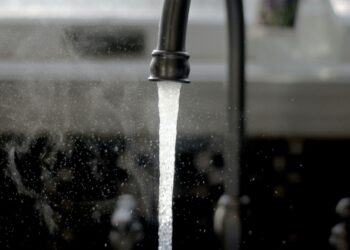 Chinese couple runs up ,500 in utilities and expenses at Airbnb rental as revenge