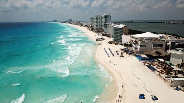 Authorities find 8 bodies in Cancun resort as drug cartel violence rages
