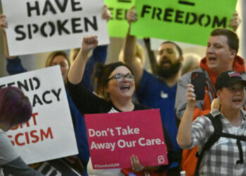 Abortion bills gain no ground in Kentucky with ban in place