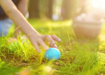 Donald Trump crashes Jesus's last supper during Easter-themed 'SNL' cold open