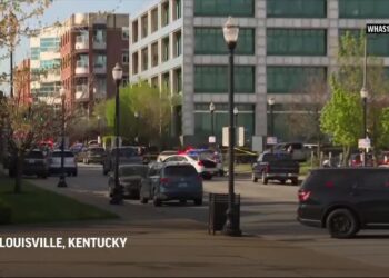 Police: At least 4 killed Louisville shooting