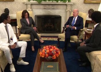 Biden welcomes Tennessee Three to White House after gun control protests, expulsion vote Biden welcomes Tennessee Three to White House after gun control protests, expulsion vote