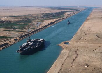 U.S. Navy sends guided-missile submarine to Middle East: statement