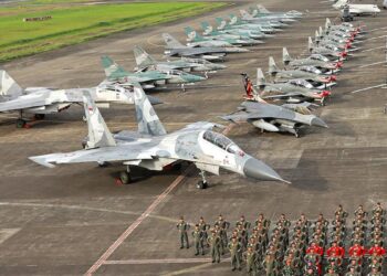 This Shot Is A Reminder Of Just How Huge The Flanker Is