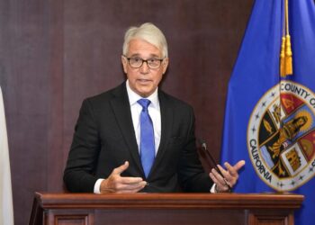 Los Angeles DA files charges against 2 cops in 2020 shooting