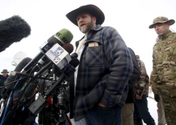 Ammon Bundy is Threatening Anyone Trying to Serve Him Court Papers, Lawsuit Claims
