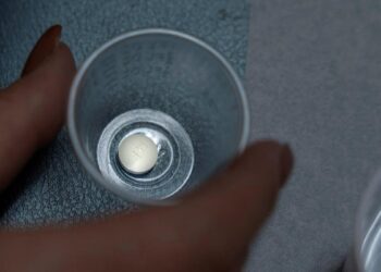 In U.S., access to abortion pill in limbo after competing rulings