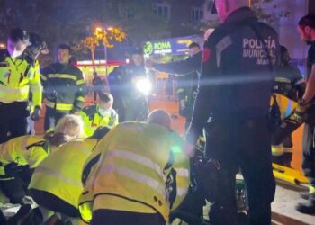 Two people die, 12 hurt in Madrid restaurant blaze