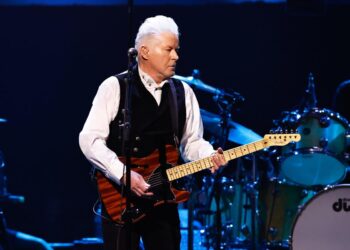 Don Henley makes unusual dedication at Eagles ‘Hotel California’ show in Newark: review