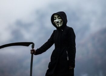 ‘Robin Hood’ hacker steals rich Russian crypto funds, gives to poor Ukraine ‘Robin Hood’ hacker steals rich Russian crypto funds, gives to poor Ukraine