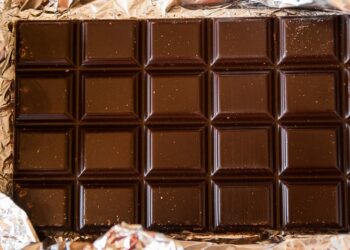 A Canadian woman has one month to get rid of more than 130,000 vintage chocolate bars — but is struggling to give them away before the expiration date