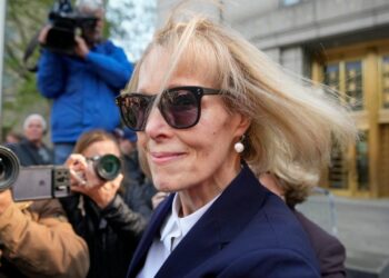 E. Jean Carroll attacks Trump lawyer for questioning why she didn’t scream during alleged rape