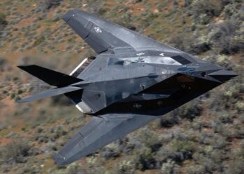 F-117 Nighthawks Caught Roaring Through A Canyon In Awesome Images