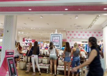 malls, theme parks, and even a Chick-fil-A are requiring chaperones to stop rowdy minors