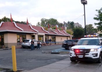 Son ordered 3 failed hits on his mafia-linked father. He eventually had him gunned down as he waited for McDonald’s coffee.