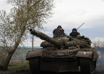 Russia’s Defense Ministry braces for major defeat in Ukraine, expert says