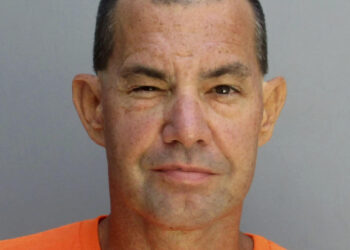 Arizona governor must appear in court on pause of executions