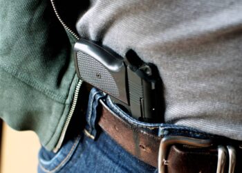 Couple delivered groceries to the wrong Broward home. What happened next stunned them