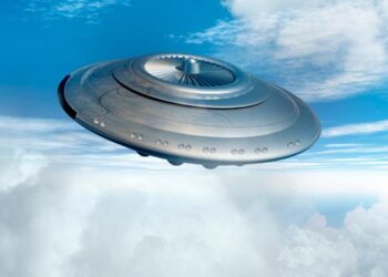 Recent UFO sightings could be probes from an alien mothership, says Pentagon official